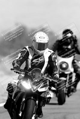 media/Nov-06-2023-Moto Forza (Mon) [[ce023d0744]]/4-Beginner Group/Session 3 (Track Exit)/